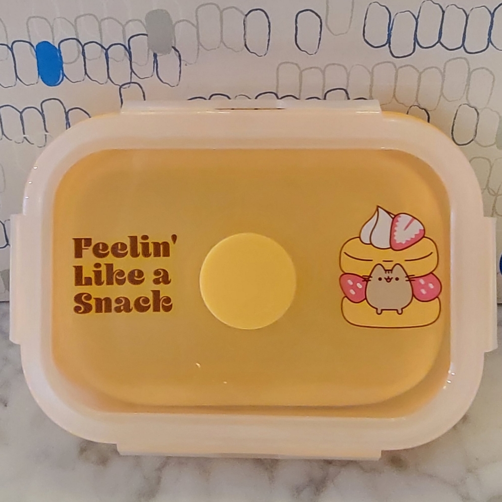 Pusheen -- Snack Box